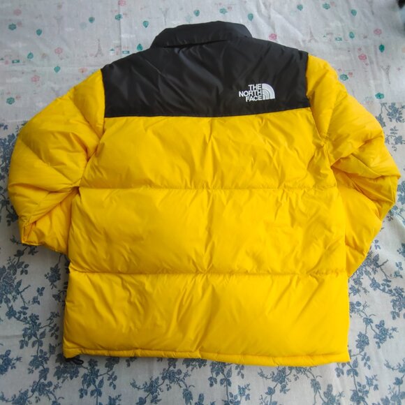The North Face 1996 Retro Nuptse Jacket 'Summit Gold - Picture 6 of 11